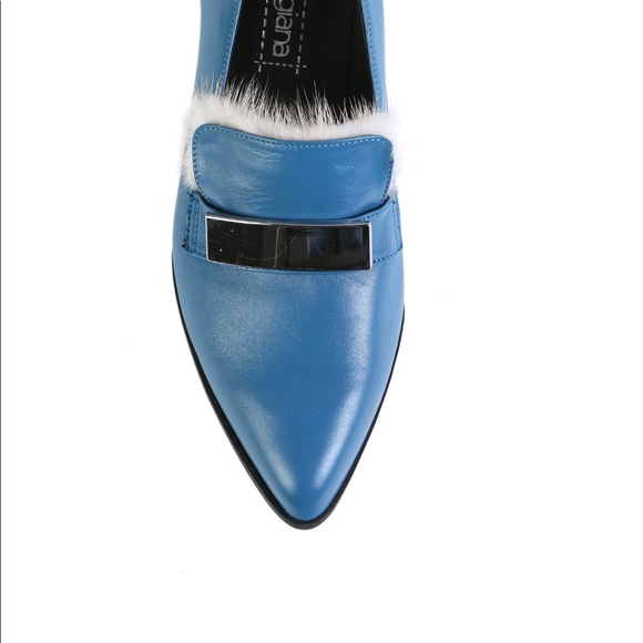 Blue leather flats - Picture 2 of 2